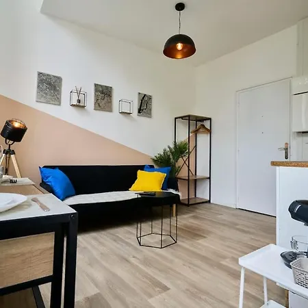 Appartement En Deplacement 7 Wifi Gratuit Proche Gare Ouigo *